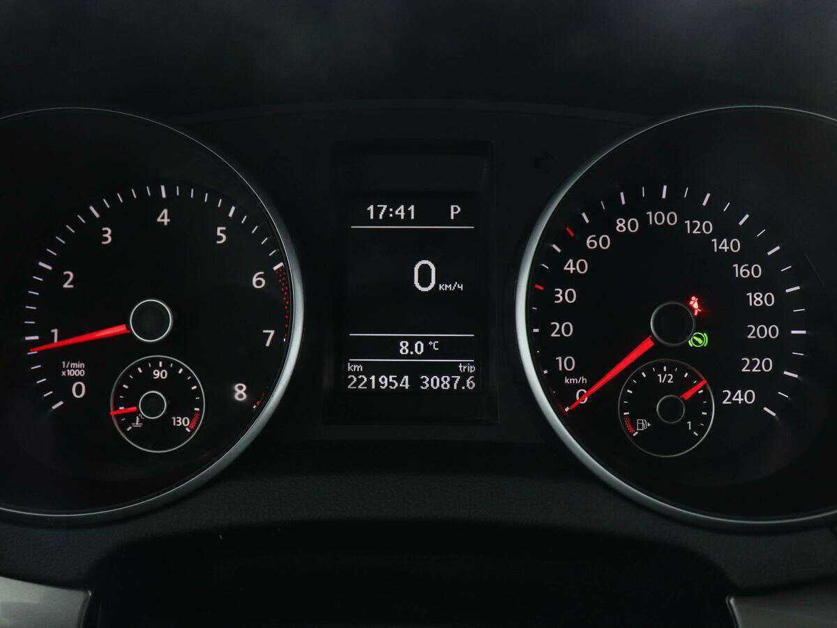 Купить Volkswagen Golf с пробегом. Фото: #6