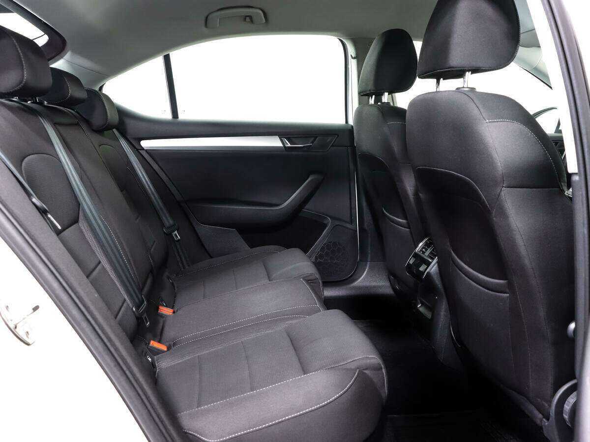 Купить Skoda Superb с пробегом. Фото: #13