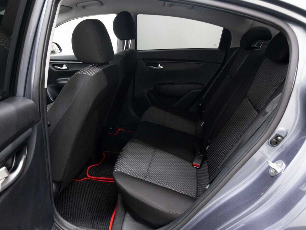 Купить Kia Rio с пробегом. Фото: #8