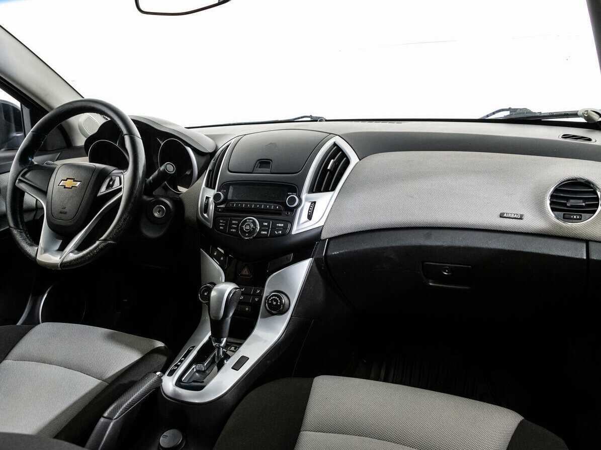 Купить Chevrolet Cruze с пробегом. Фото: #6