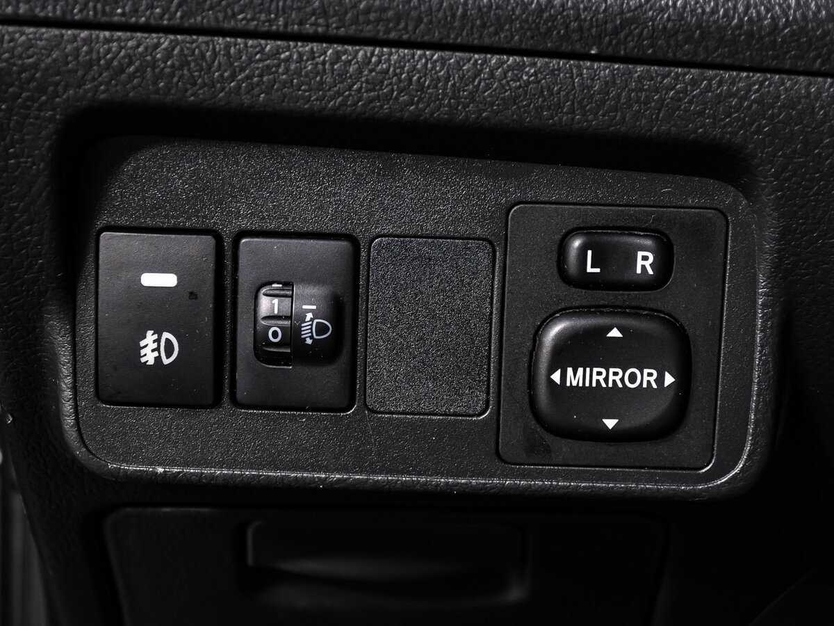 Купить Toyota Corolla с пробегом. Фото: #13