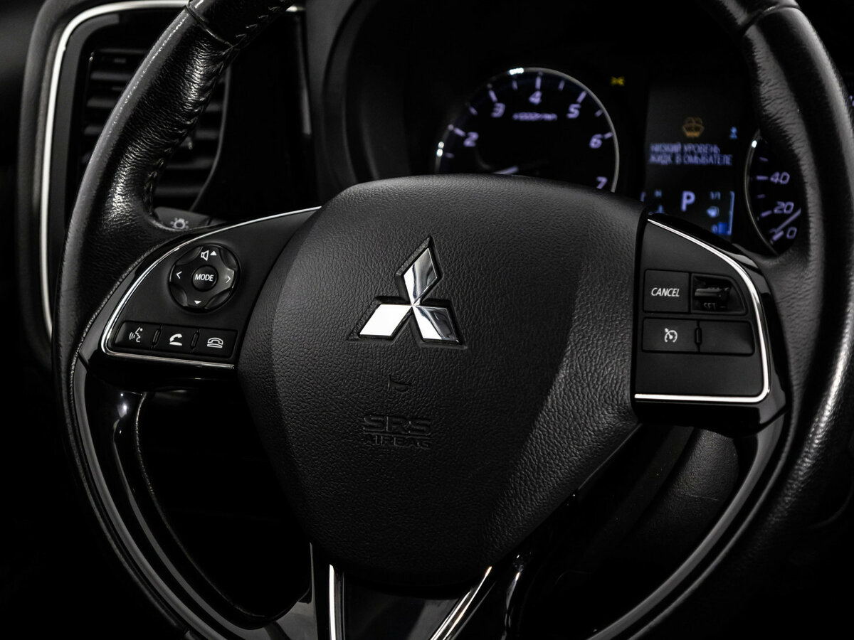 Купить Mitsubishi Outlander с пробегом. Фото: #8