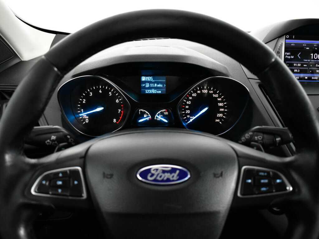 Купить Ford Kuga с пробегом. Фото: #10