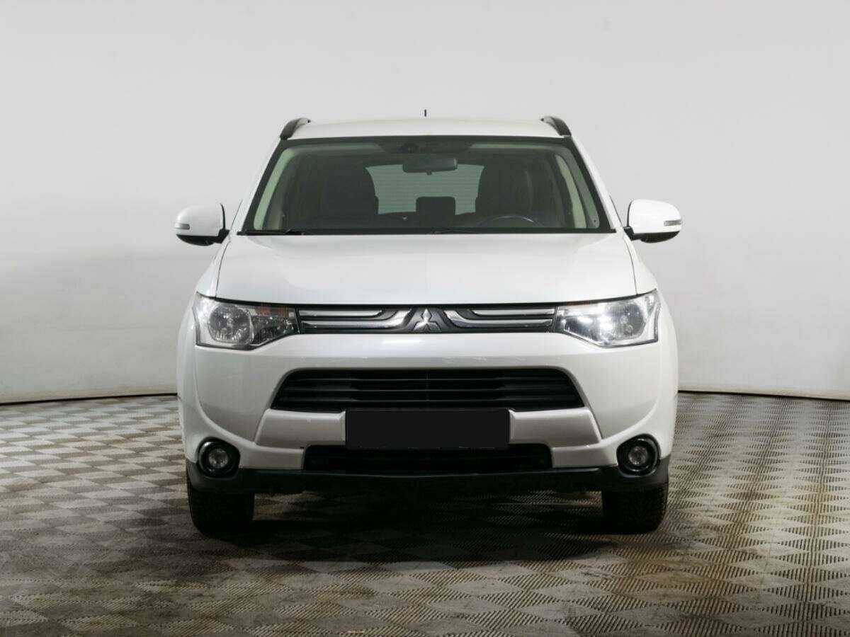 Купить Mitsubishi Outlander с пробегом. Фото: #1