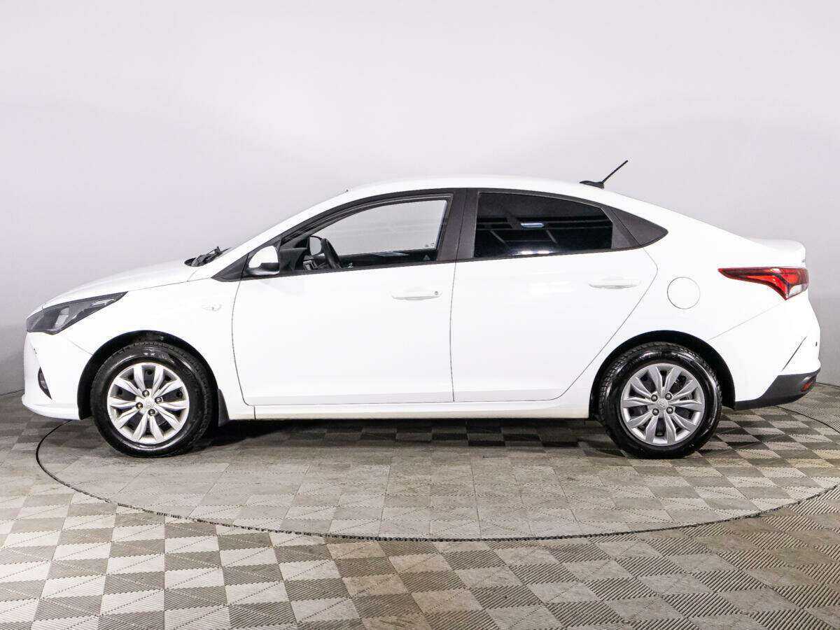 Купить Hyundai Solaris с пробегом. Фото: #7
