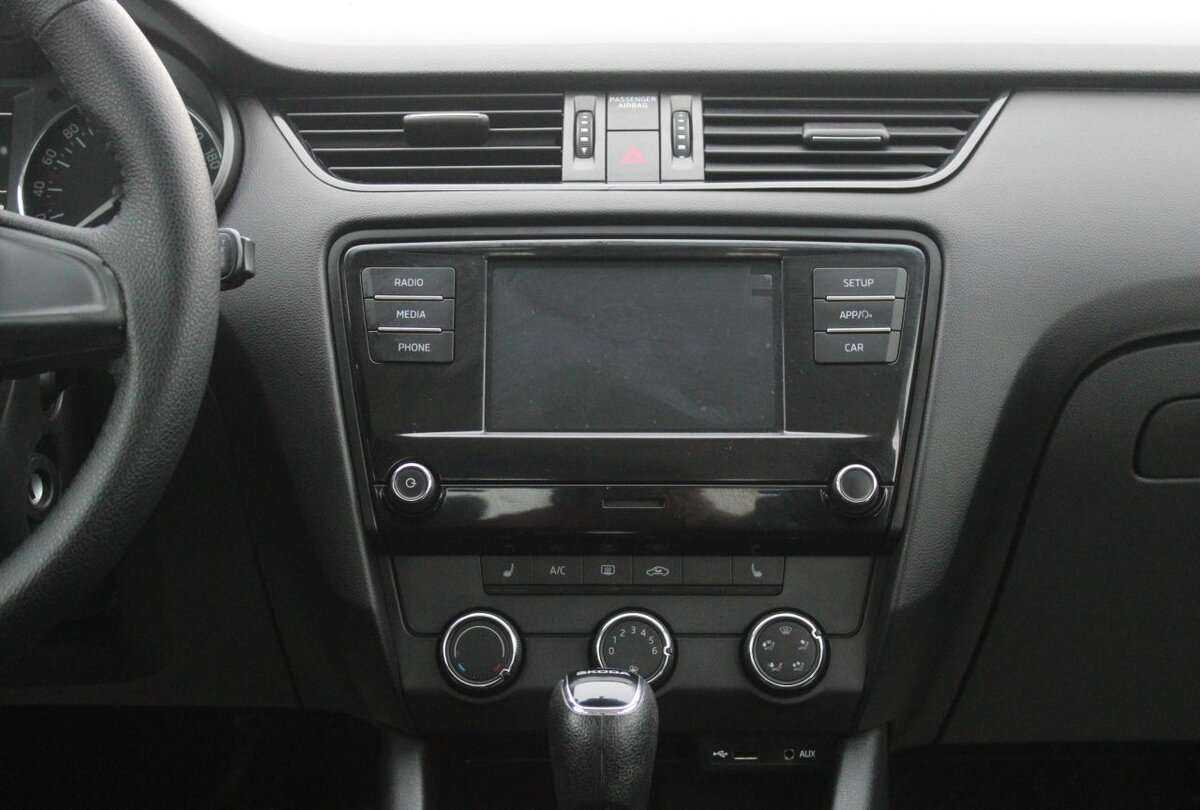 Купить Skoda Octavia с пробегом. Фото: #11