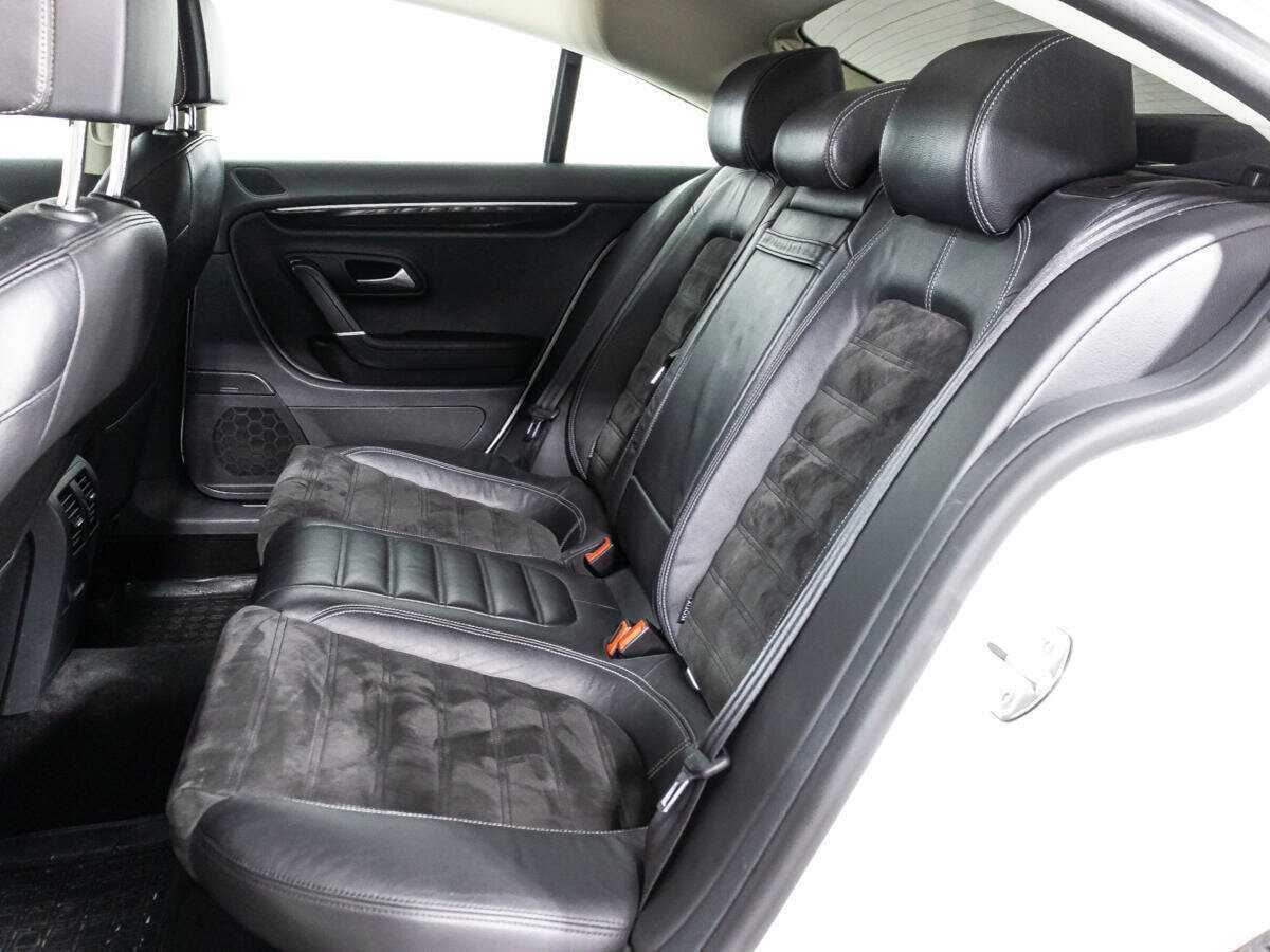 Купить Volkswagen Passat CC с пробегом. Фото: #9
