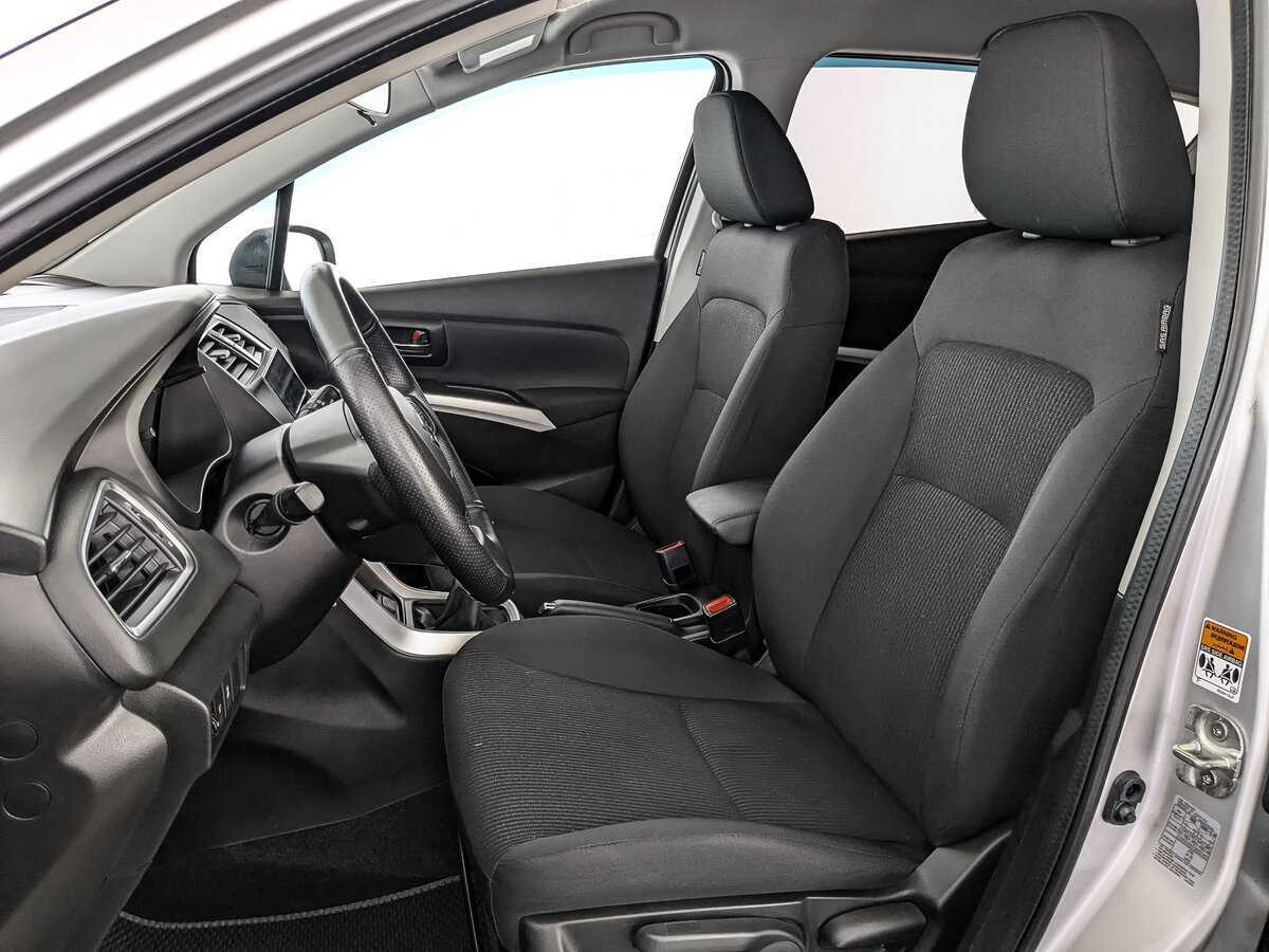 Купить Suzuki SX4 с пробегом. Фото: #15