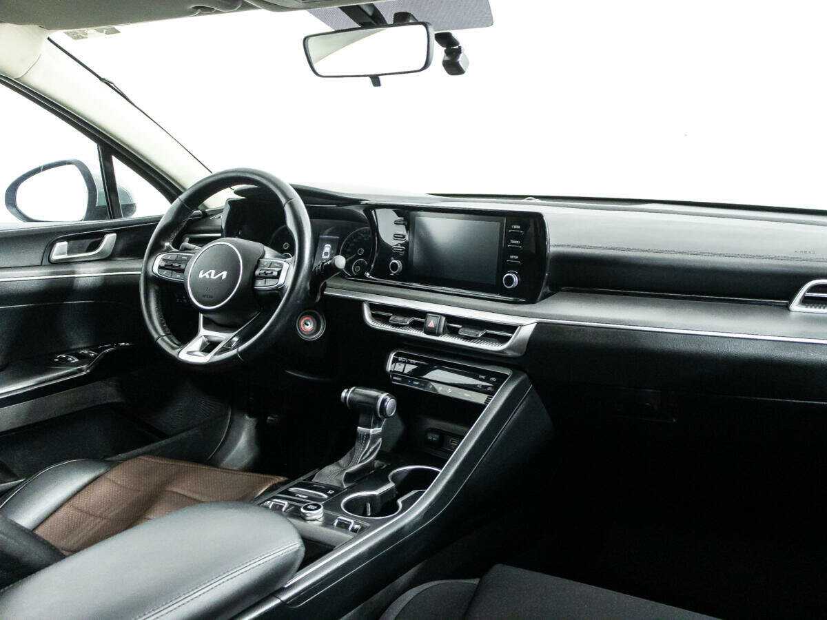 Купить Kia K5 с пробегом. Фото: #8