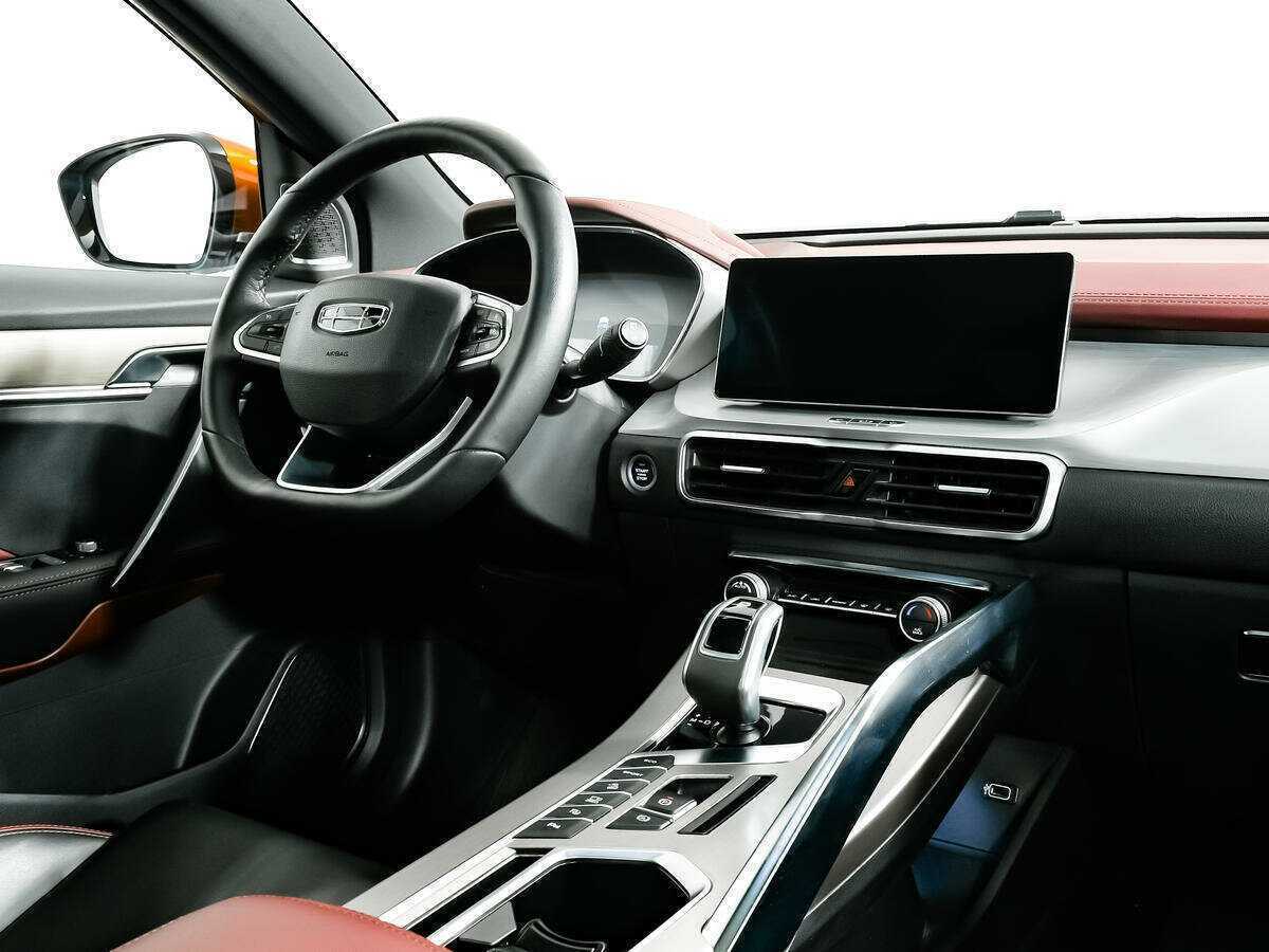 Купить Geely Coolray с пробегом. Фото: #8