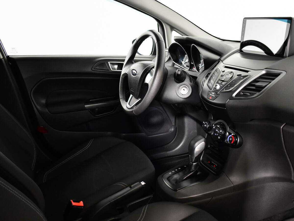 Купить Ford Fiesta с пробегом. Фото: #6