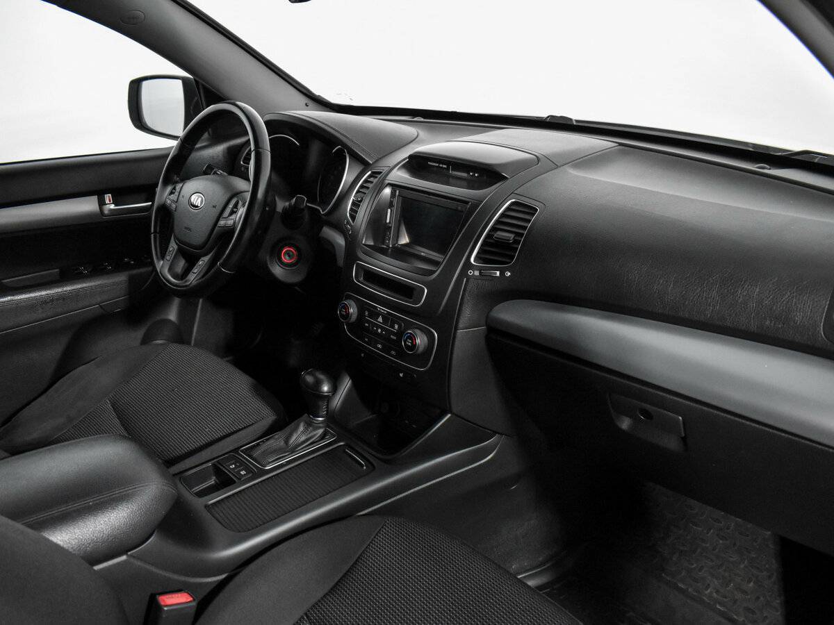 Купить Kia Sorento с пробегом. Фото: #9