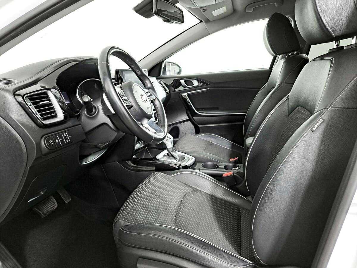 Купить Kia Ceed с пробегом. Фото: #11
