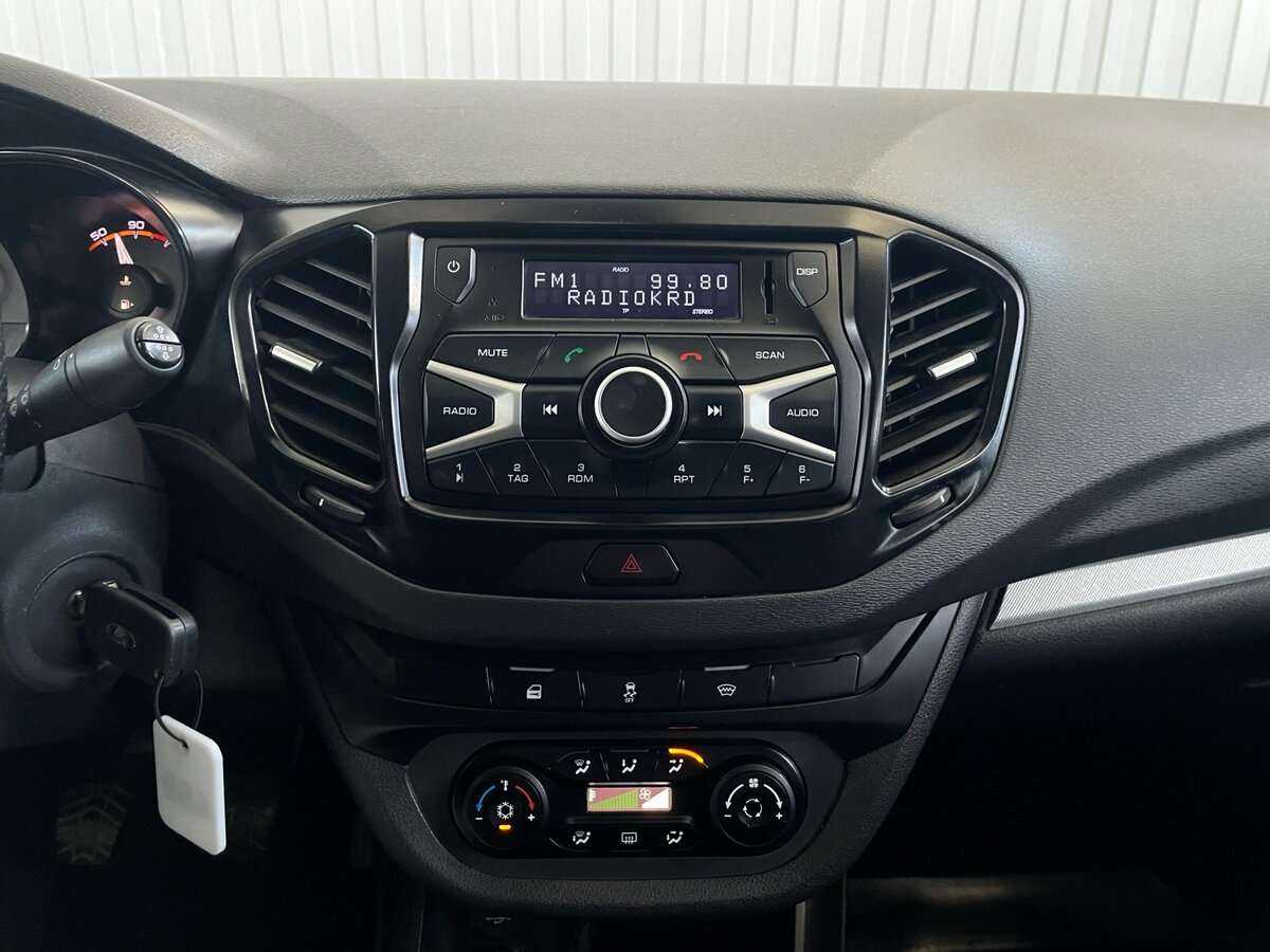 Купить Lada (ВАЗ) Vesta с пробегом. Фото: #13