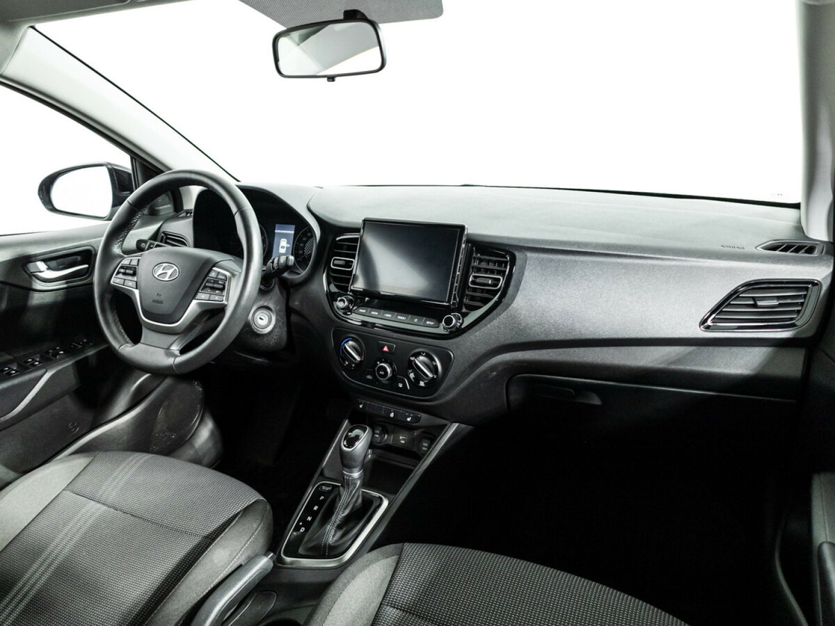 Купить Hyundai Solaris с пробегом. Фото: #8