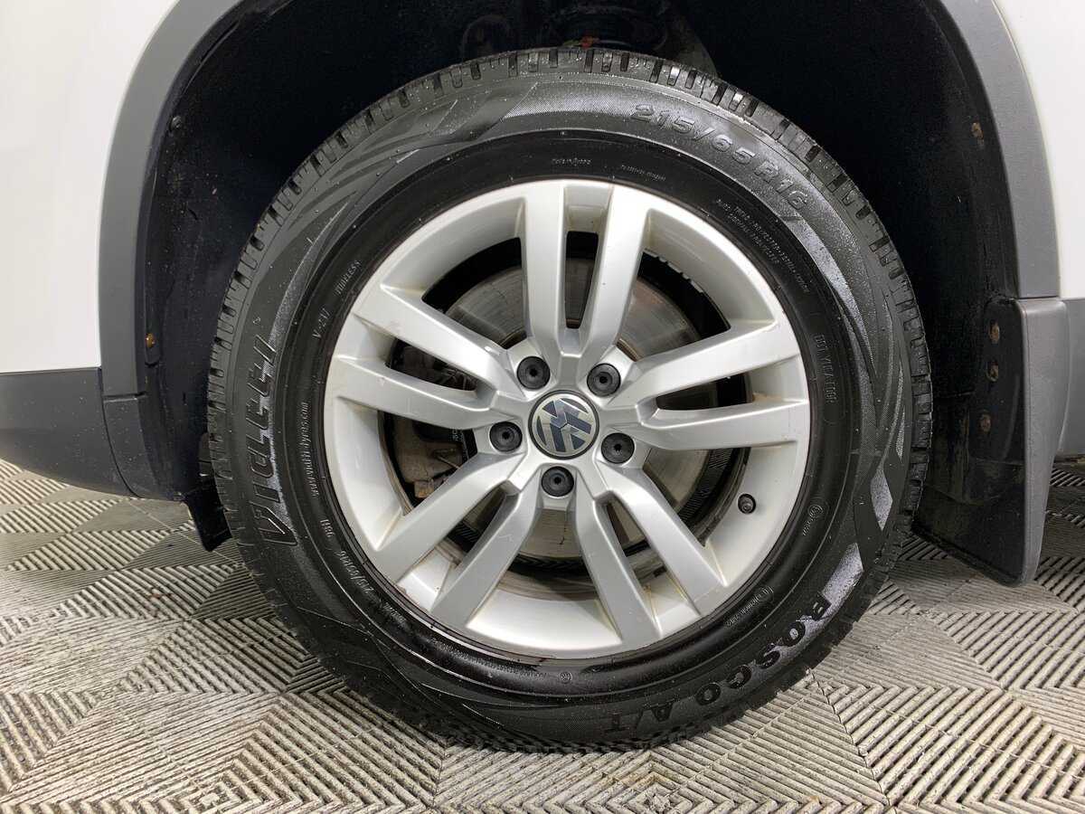 Купить Volkswagen Tiguan с пробегом. Фото: #8