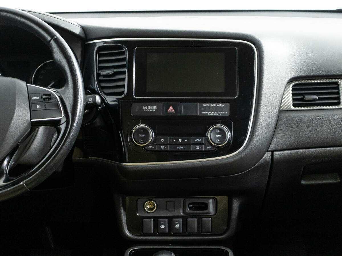 Купить Mitsubishi Outlander с пробегом. Фото: #13