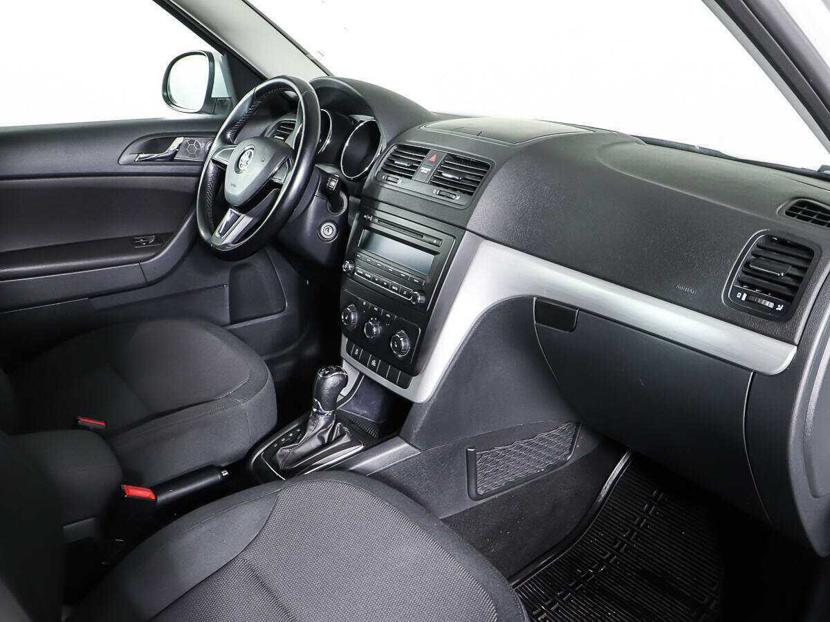 Купить Skoda Yeti с пробегом. Фото: #8