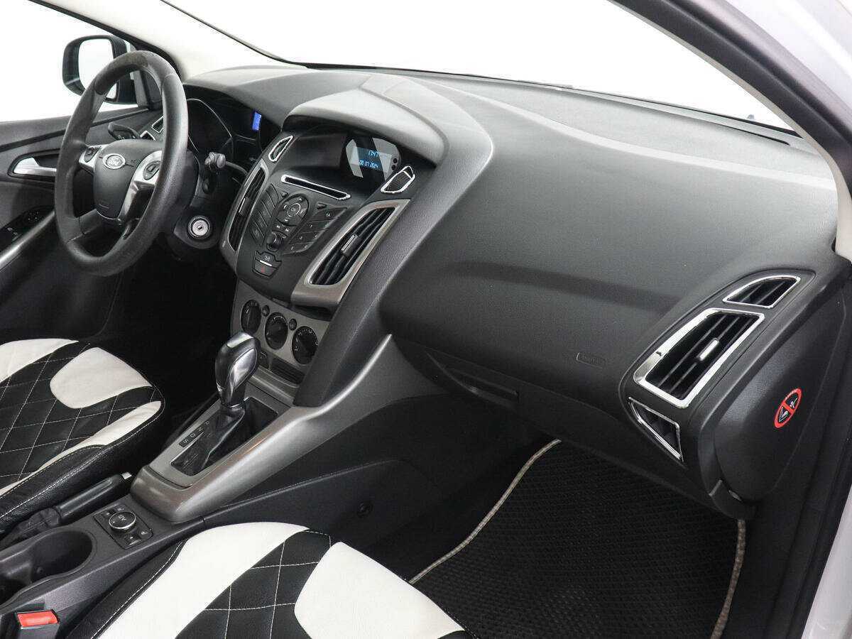 Купить Ford Focus с пробегом. Фото: #9