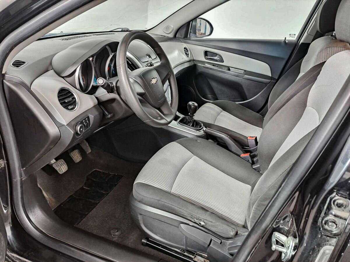 Купить Chevrolet Cruze с пробегом. Фото: #15