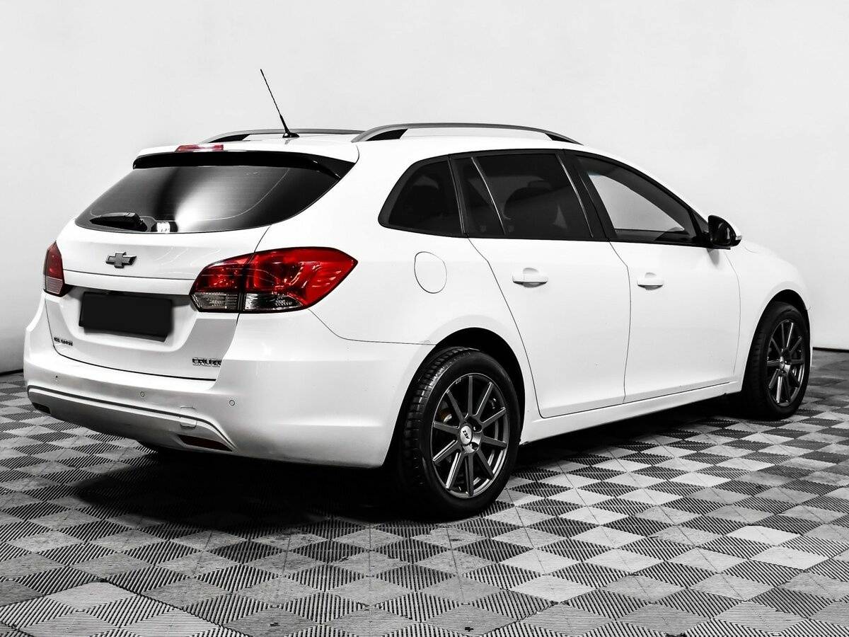 Купить Chevrolet Cruze с пробегом. Фото: #3