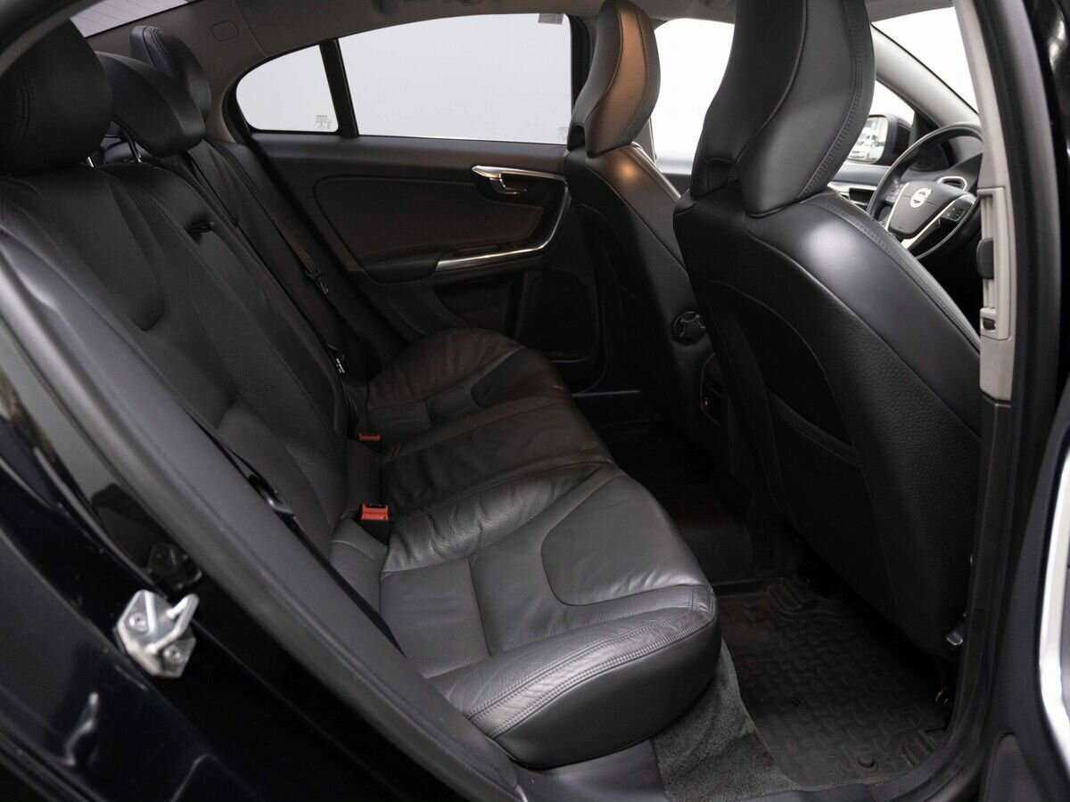 Купить Volvo S60 с пробегом. Фото: #12