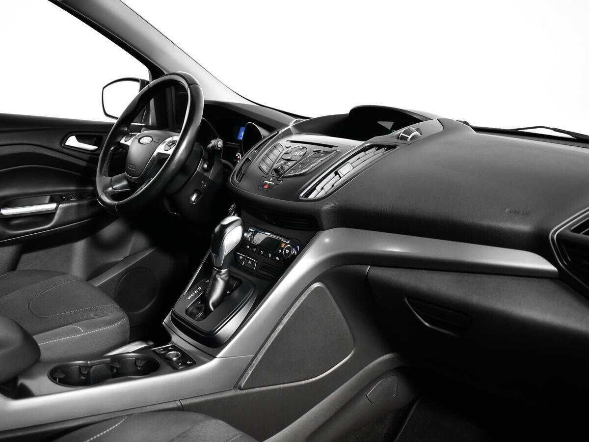 Купить Ford Kuga с пробегом. Фото: #8