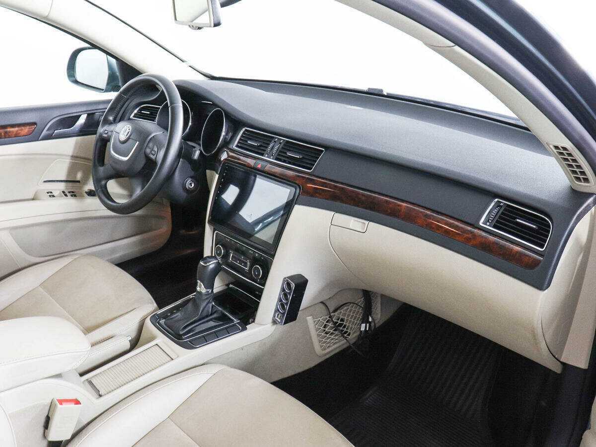 Купить Skoda Superb с пробегом. Фото: #9