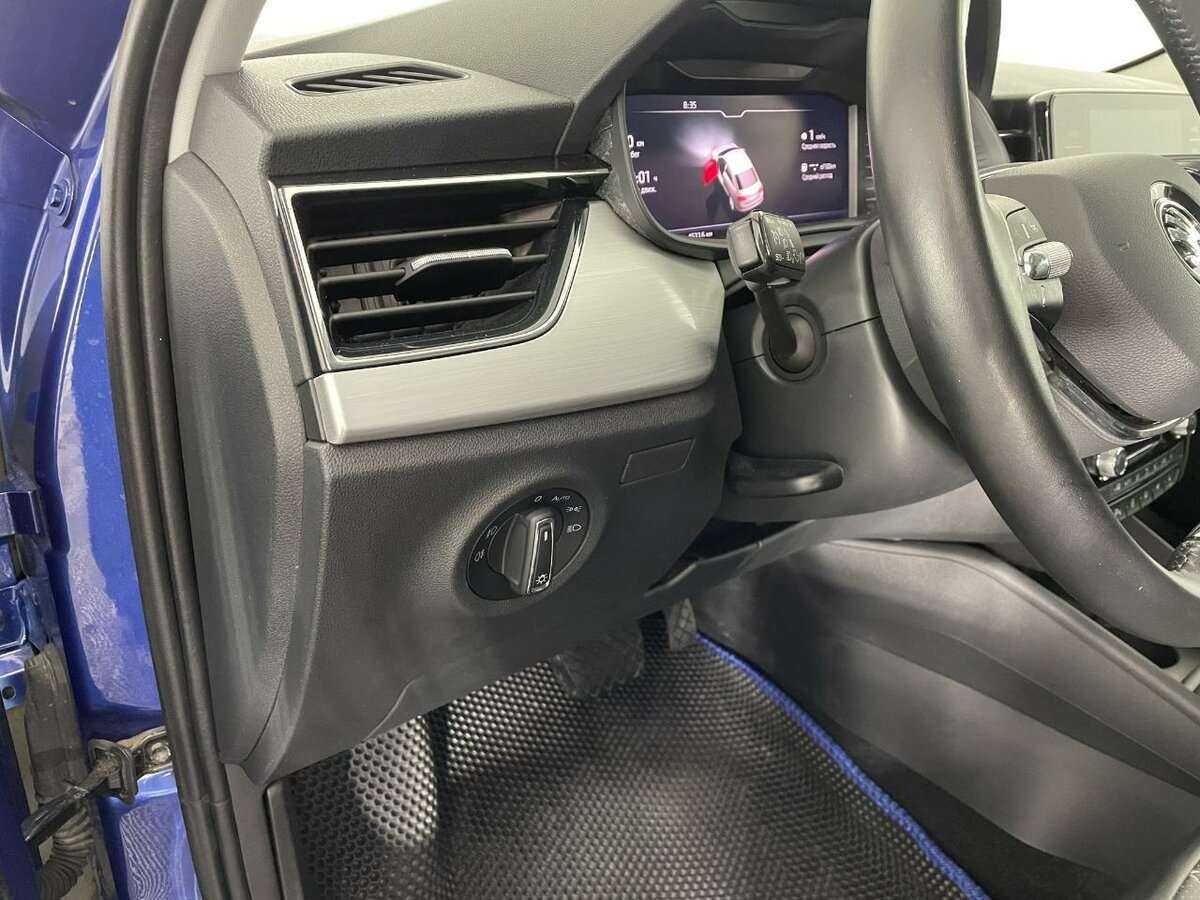 Купить Skoda Rapid с пробегом. Фото: #8