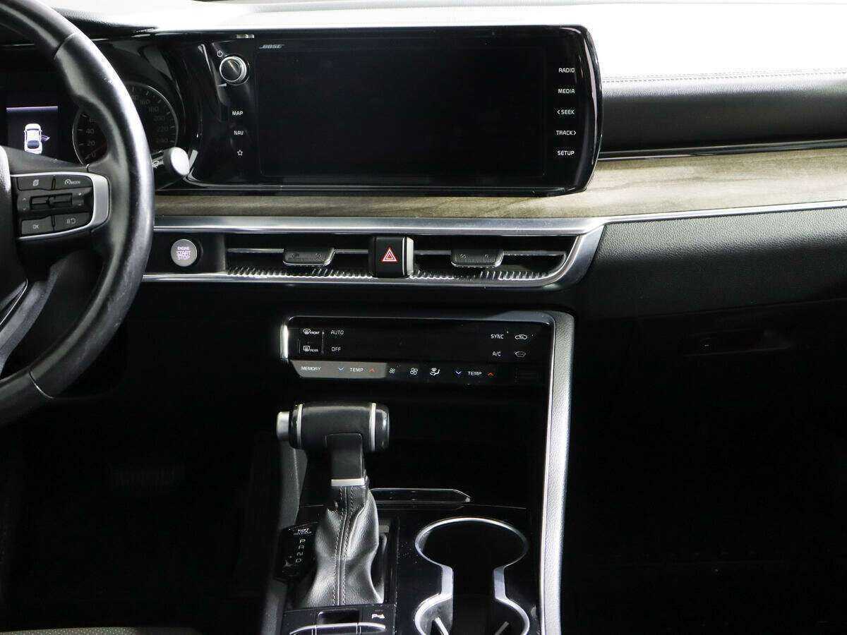 Купить Kia K5 с пробегом. Фото: #10