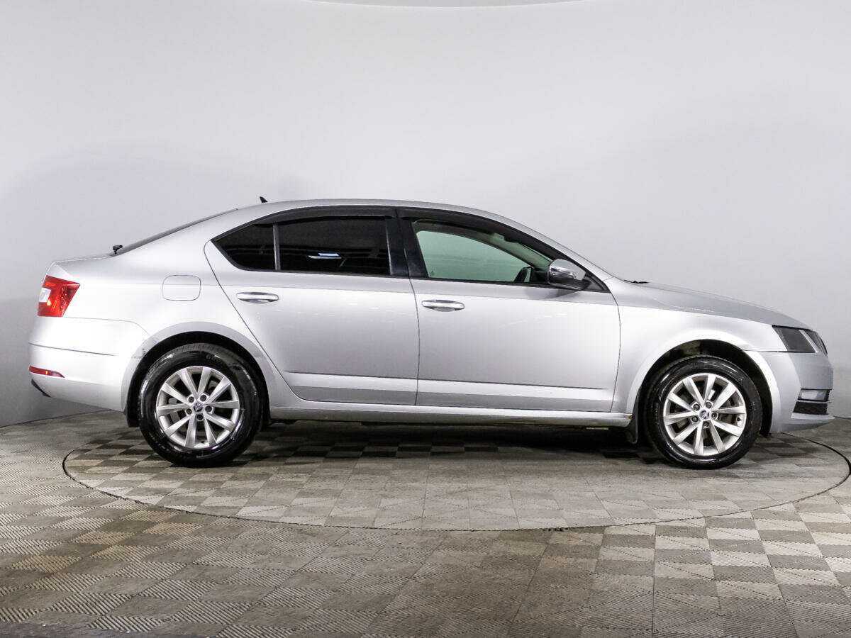 Купить Skoda Octavia с пробегом. Фото: #3