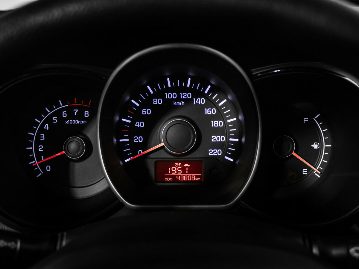 Купить Kia Rio с пробегом. Фото: #8