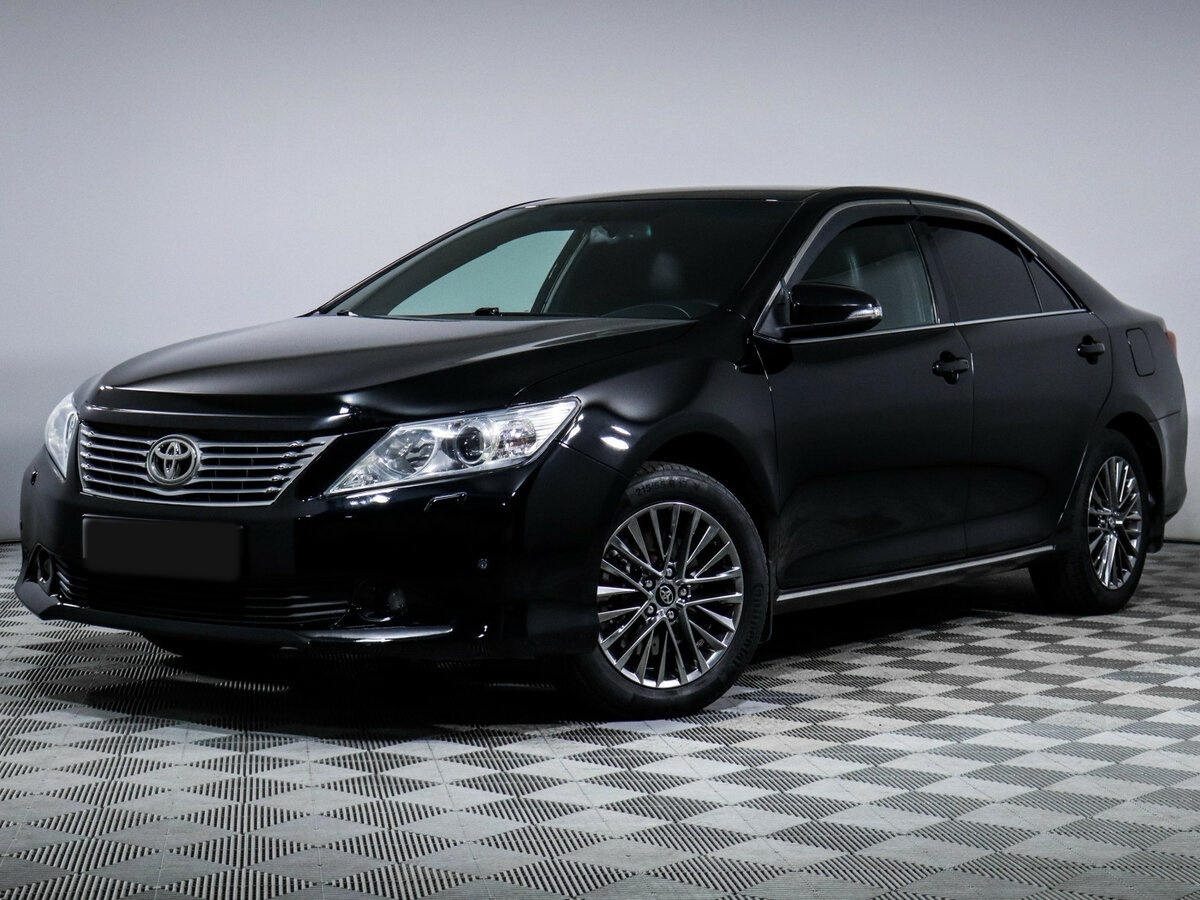 Купить Toyota Camry с пробегом. Посмотреть фото