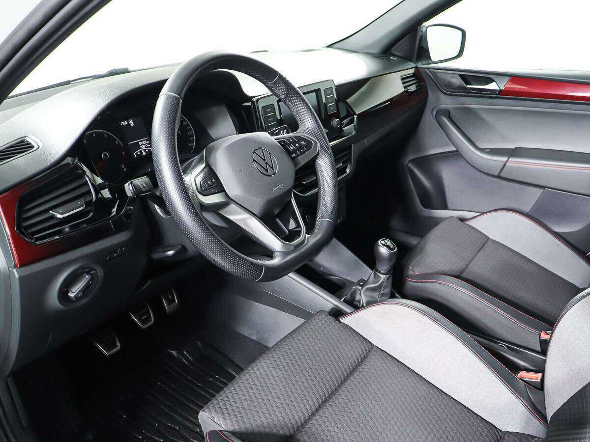 Купить Volkswagen Polo с пробегом. Фото: #12