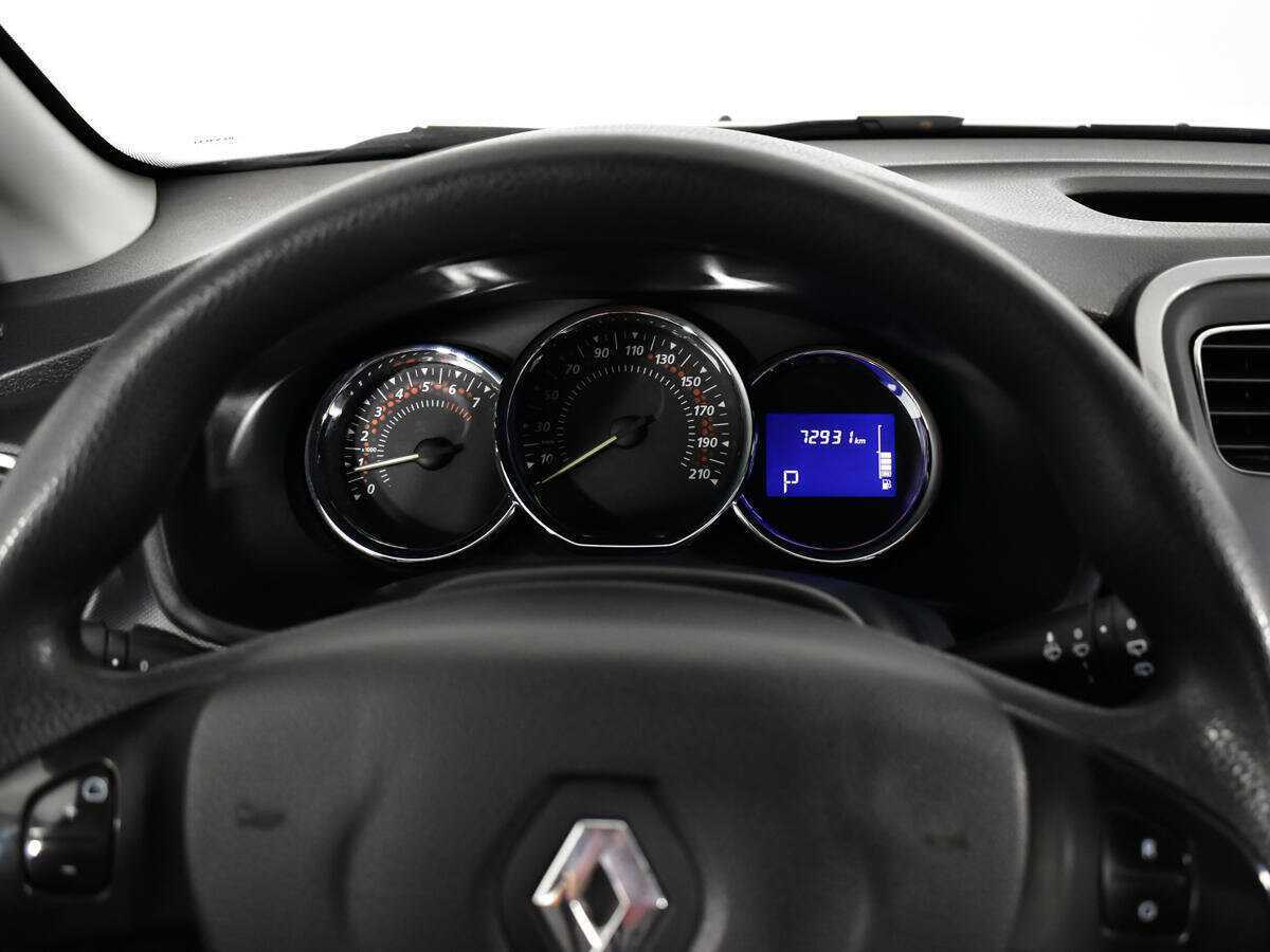 Купить Renault Sandero с пробегом. Фото: #8