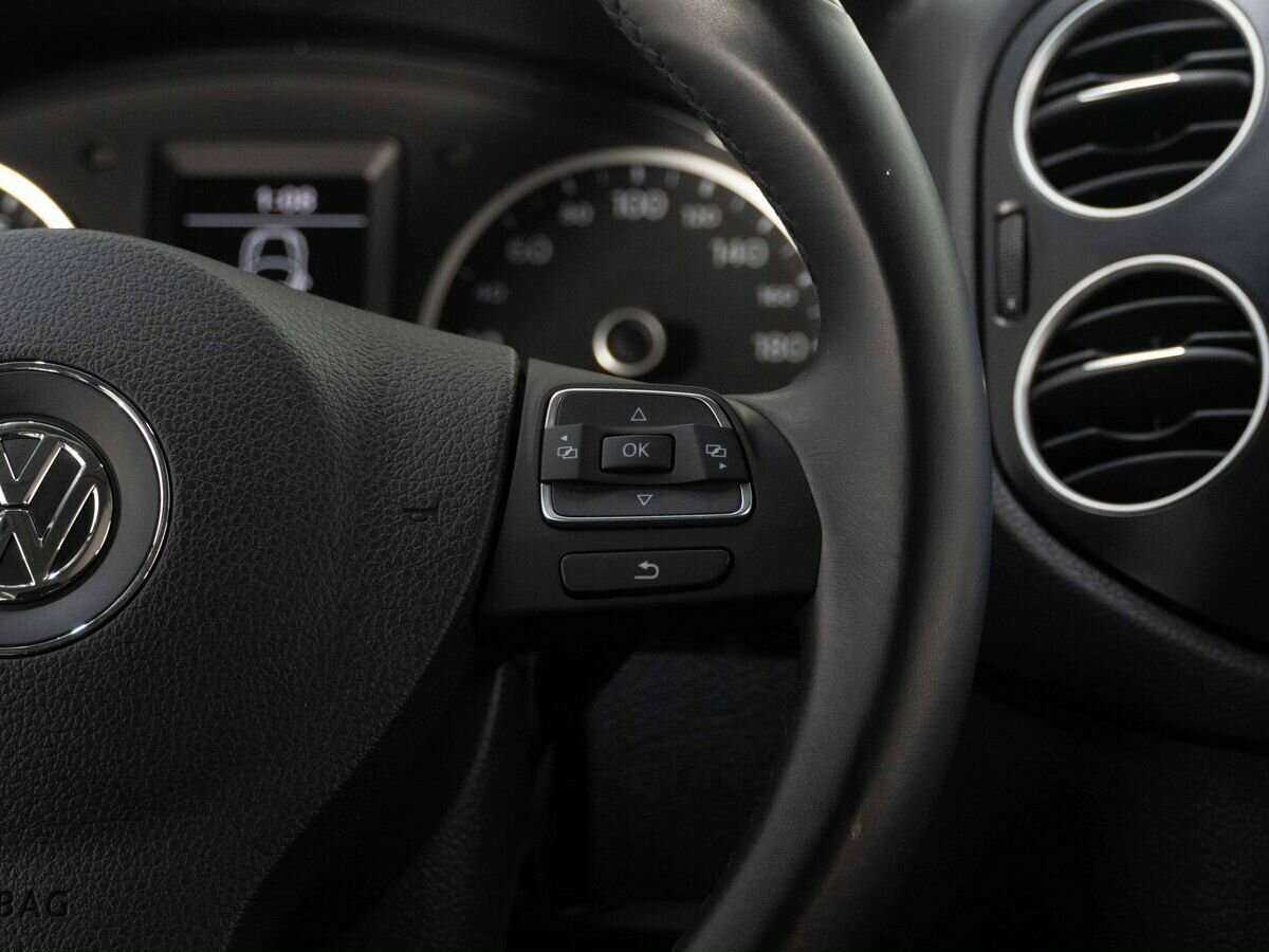 Купить Volkswagen Tiguan с пробегом. Фото: #15