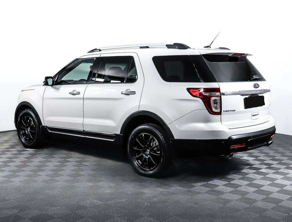 Купить Ford Explorer с пробегом. Фото: #6