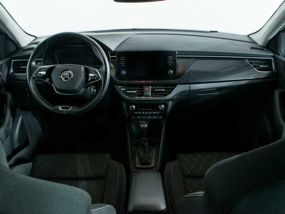 Купить Skoda Rapid с пробегом. Фото: #11