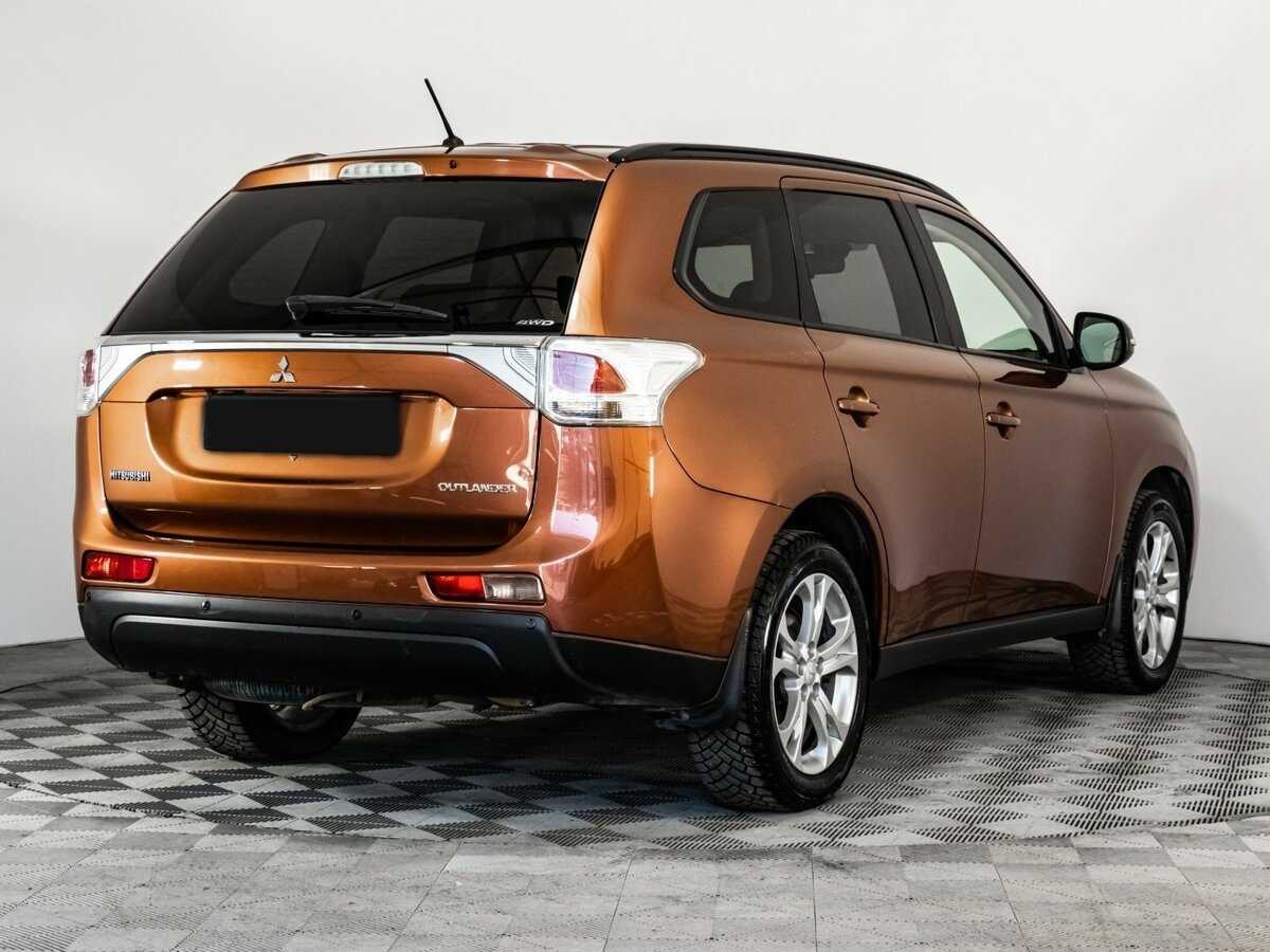 Купить Mitsubishi Outlander с пробегом. Фото: #3
