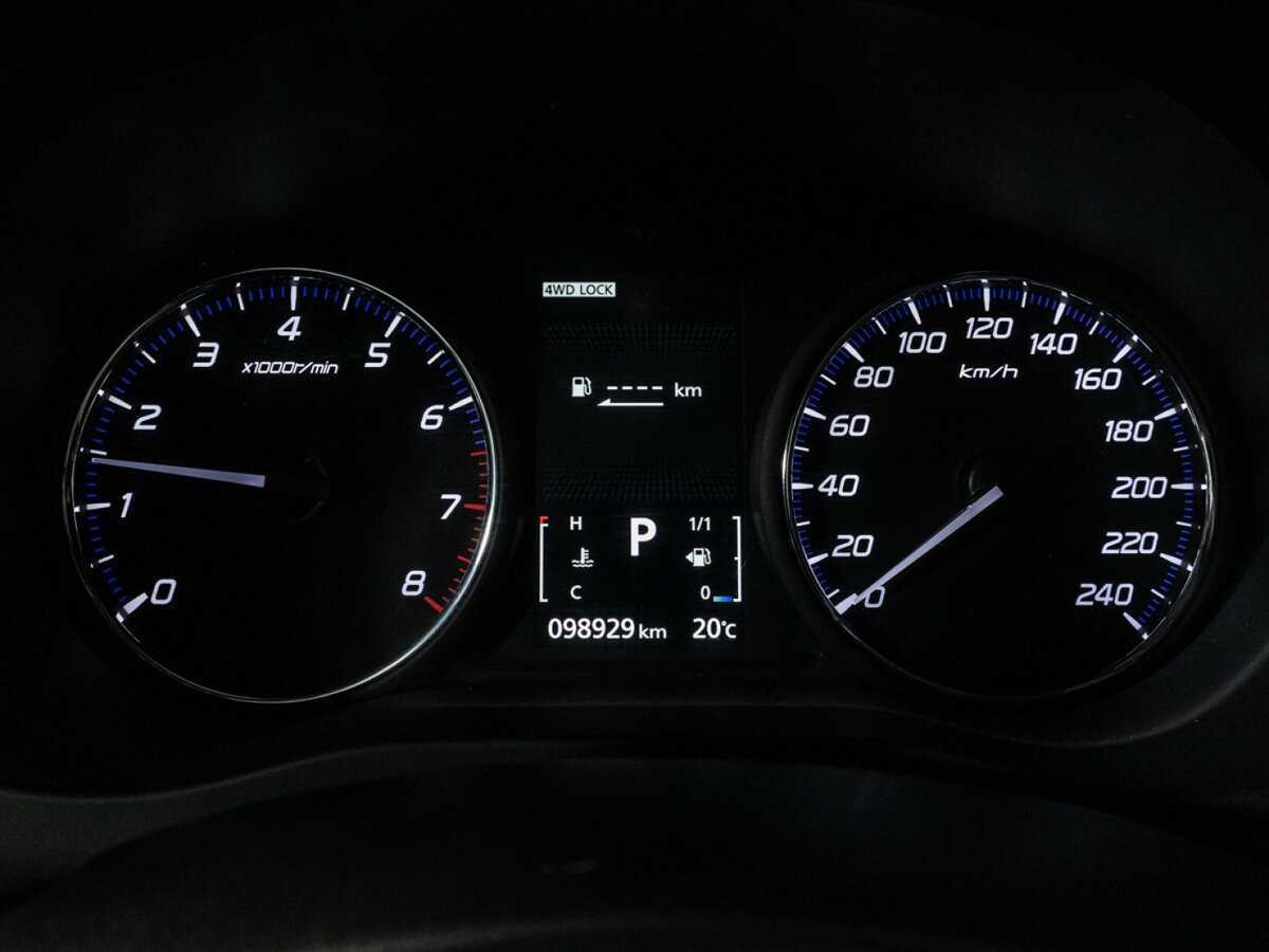 Купить Mitsubishi Outlander с пробегом. Фото: #11