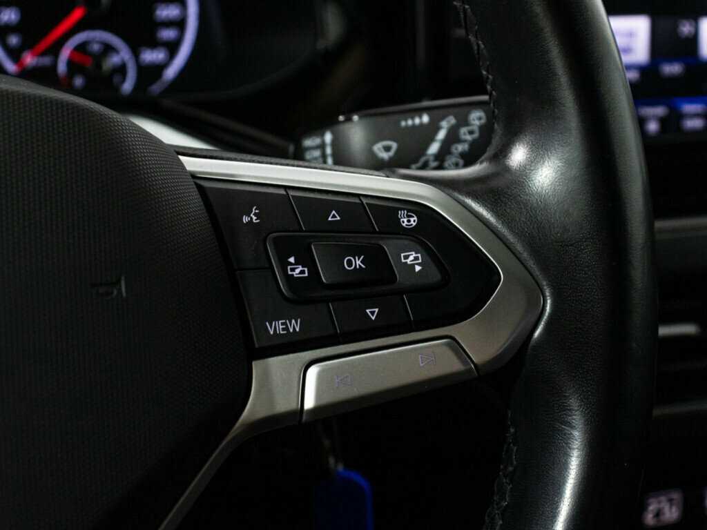 Купить Volkswagen Polo с пробегом. Фото: #15