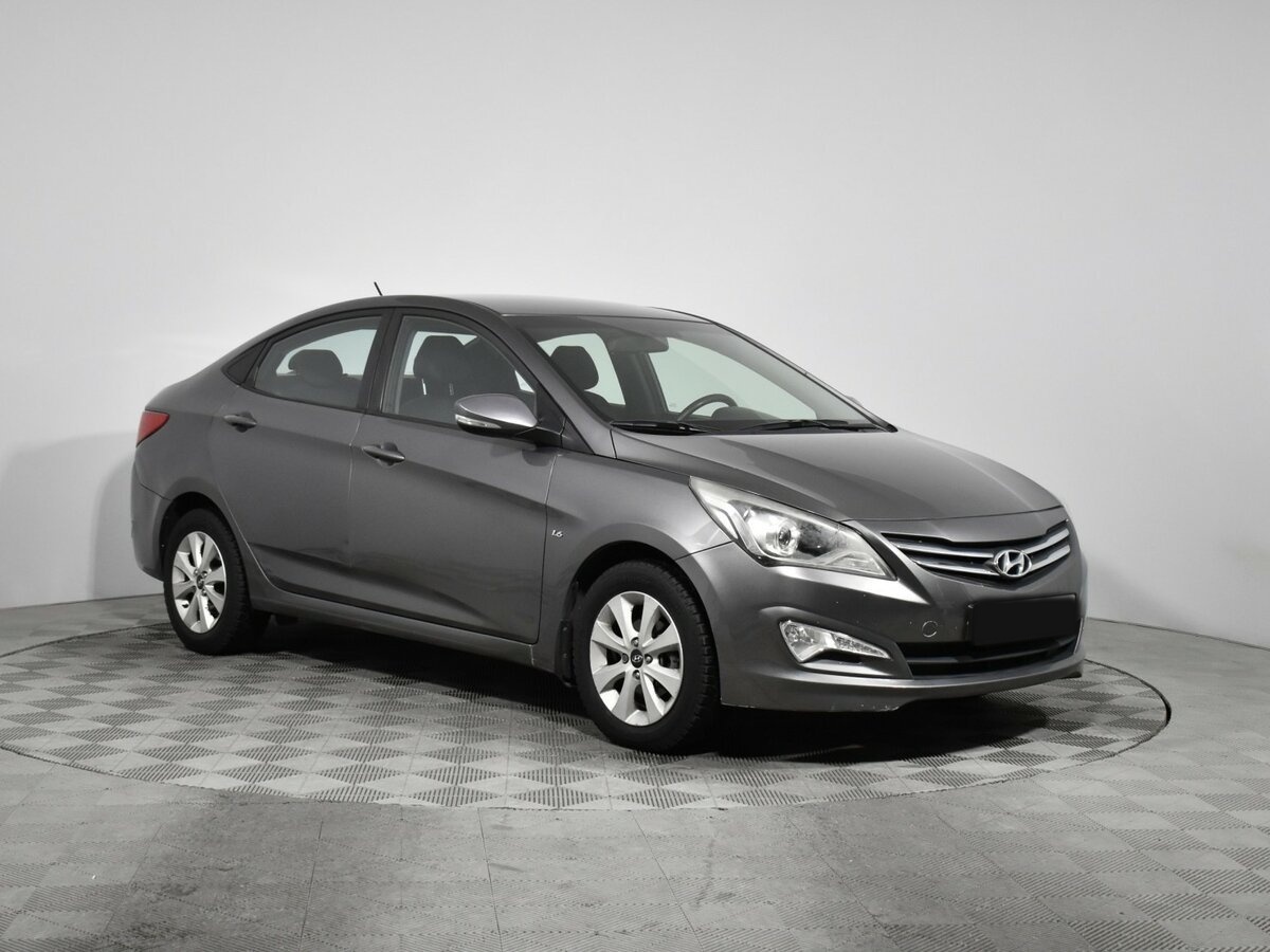 Купить Hyundai Solaris с пробегом. Фото: #2