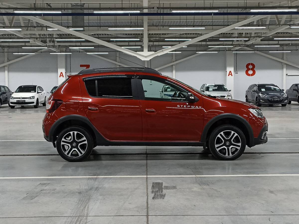 Купить Renault Sandero с пробегом. Фото: #3