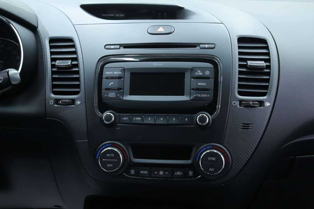 Купить Kia Cerato с пробегом. Фото: #11