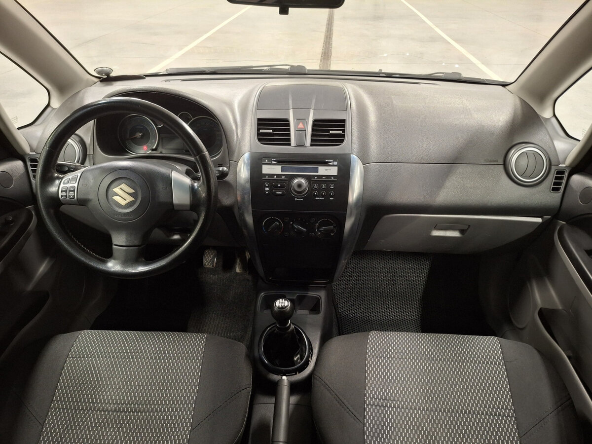 Купить Suzuki SX4 с пробегом. Фото: #13