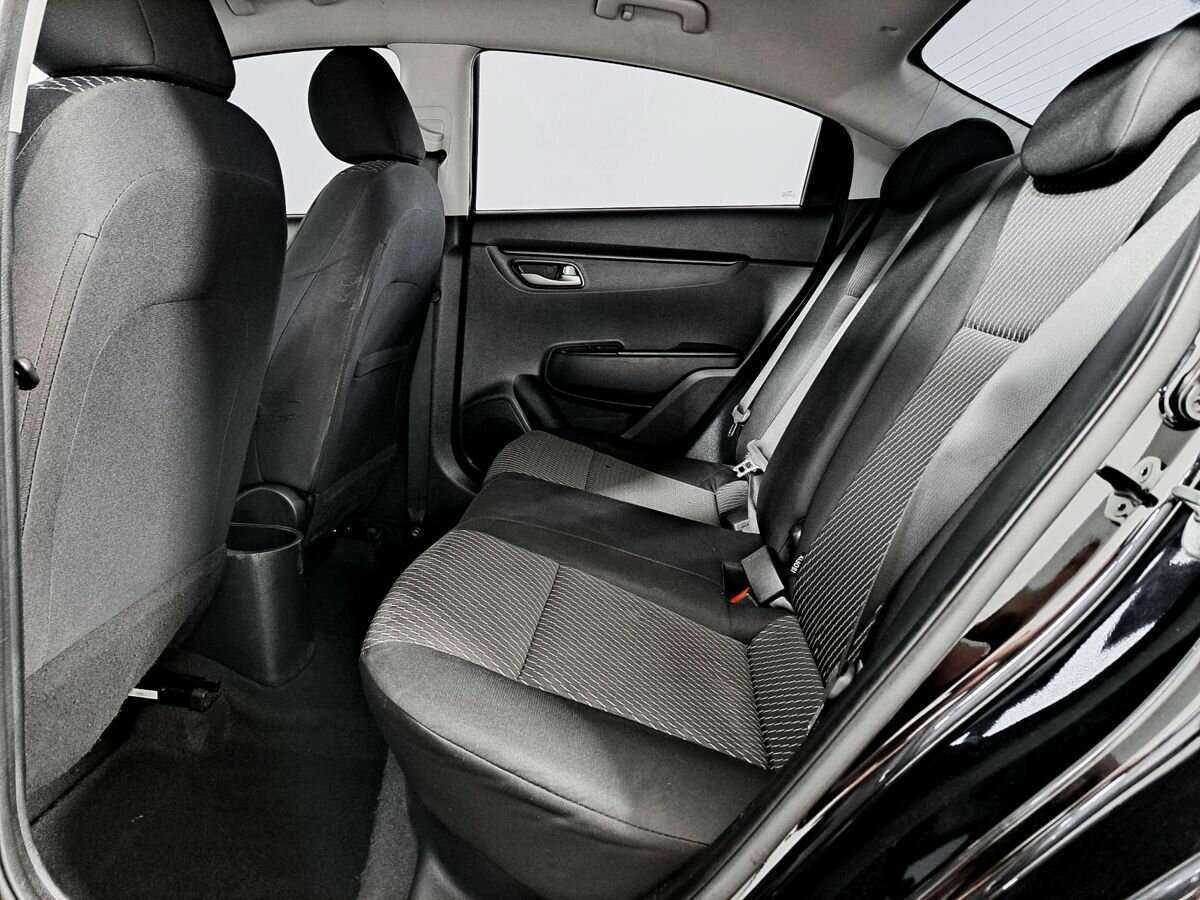Купить Kia Rio с пробегом. Фото: #9