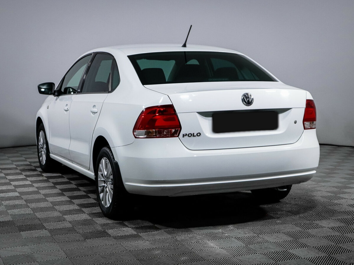 Купить Volkswagen Polo с пробегом. Фото: #5