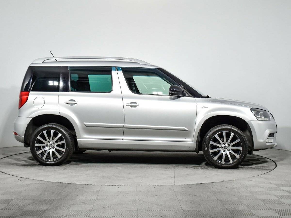 Купить Skoda Yeti с пробегом. Фото: #3