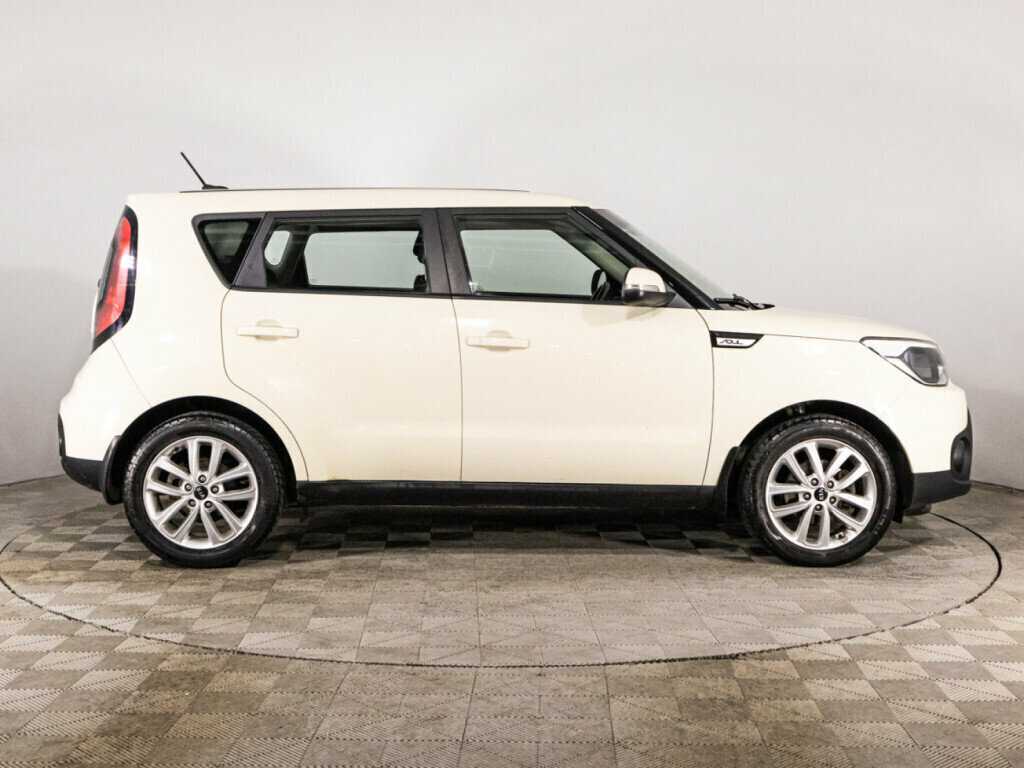 Купить Kia Soul с пробегом. Фото: #3