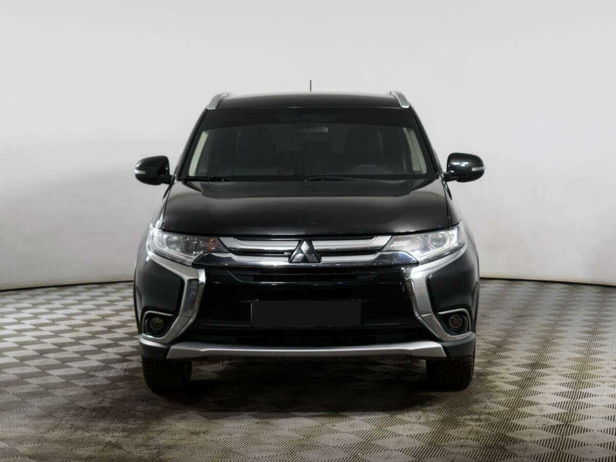 Купить Mitsubishi Outlander с пробегом. Фото: #1